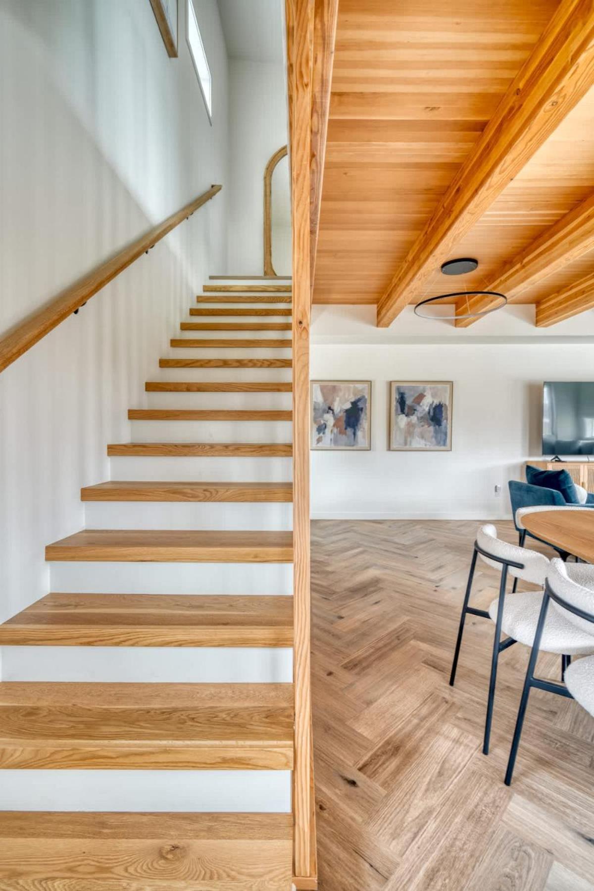 Holiday home Alberta Arts-tastic Townhouse - 91 Walkscore