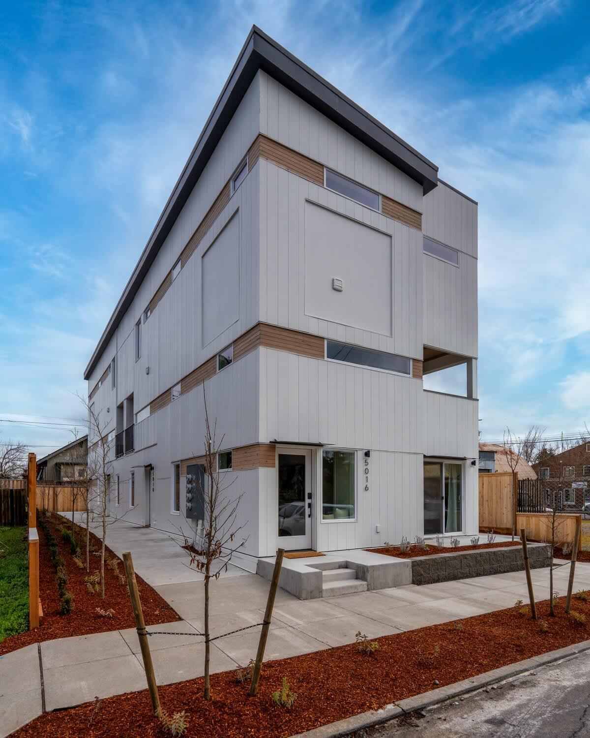 Alberta Arts-tastic Townhouse - 91 Walkscore Portland